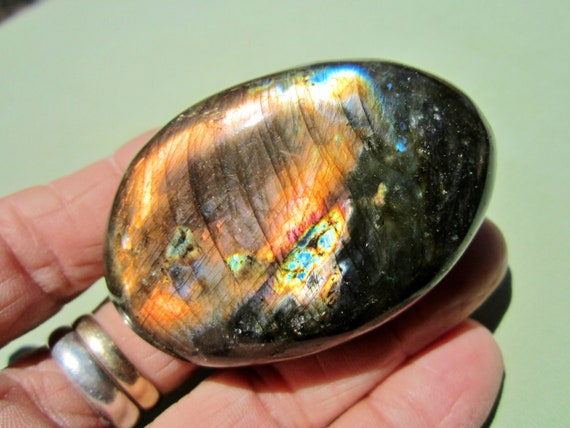 LABRADORITE Polished Palm Stone Touch Worry Madagascar 91g / 2 1/2" inch