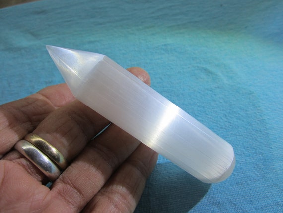 SELENITE WAND Polished Pointer 4" Morocco 74g