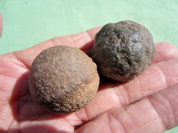 MOQUI MARBLES 'Male/Female' Pair  Shaman Stone 75g