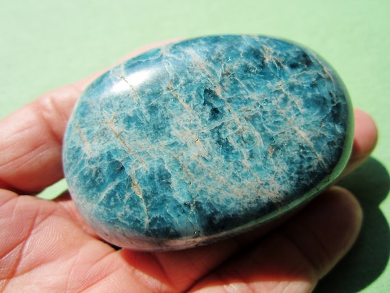 BLUE APATITE Polished Palm Stone Worry Madagascar 131g / 2 1/2" inch