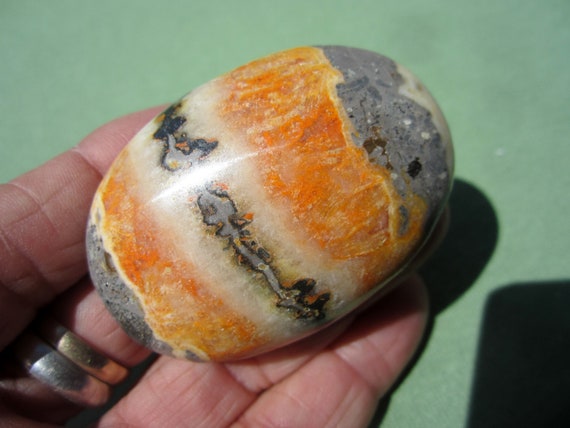 BUMBLE BEE "JASPER" Polished Palm Stone Touch Worry Indonesia 81g / 2 1/4" inch