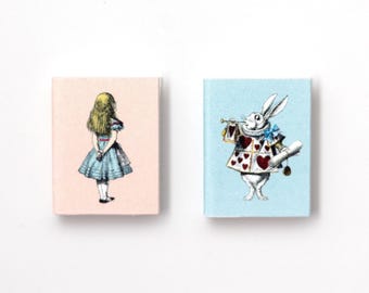 Alice In Wonderland Miniature Book Set