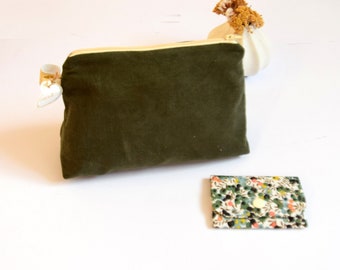 Stand up velvet zipper pouch