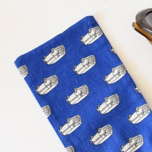 Blue glasses case with combi VW image 9