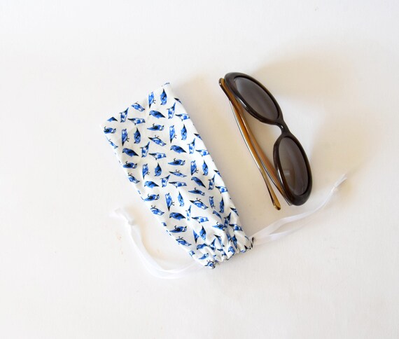 Etui lunettes oiseaux bleus, étui lunettes de soleil, étui à lunettes, étui souple, étui à lunettes bleu Etui lunettes oiseaux bleus, étui lunettes de soleil, étui à lunettes, étui souple, étui à lunettes bleu