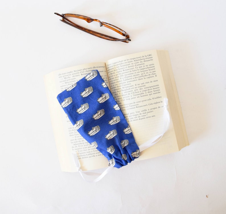 Blue glasses case with combi VW image 2