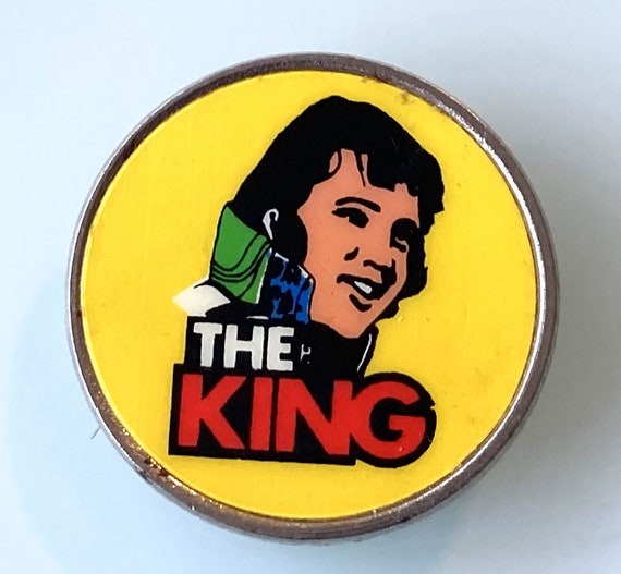 Elvis Presley The King of Rock n Roll Pin Badge