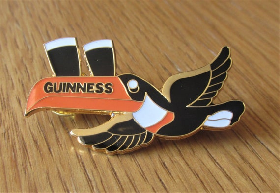 GUINNESS Toucan Two Pints Shaped Metal Pin Badge … - image 1