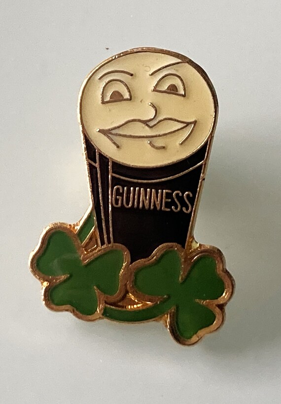 GUINNESS Pint Shamrock Small Vintage Metal Pin Ba… - image 1