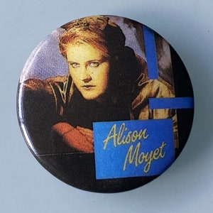 Alison Moyet Alf Small Vintage Button Style Metal Pin Badge From The 1980's Pop Music Memorabilia