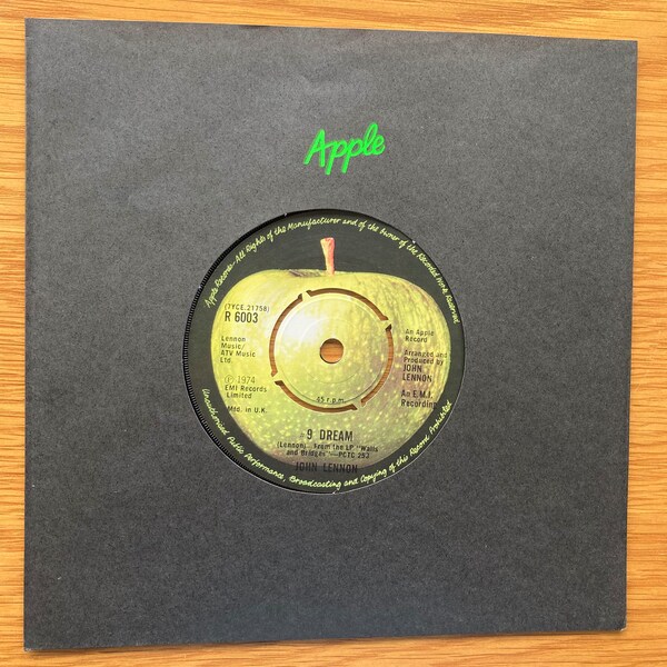 JOHN LENNON 9 Dream Original 1974 UK Pressing 7" Vinyl Record Single 45 Classic Pop The Beatles Apple Records