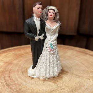 Vintage 1956 Wedding Cake Topper: Chalkware Bride & Groom Figures