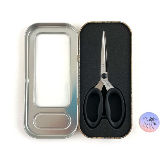 Tim Holtz Haberdashery Scissors 6 Sharp Titanium Coated Blades Protective  Metal Case Soft Grip Rust Resistant Blades Fabric Scissors 