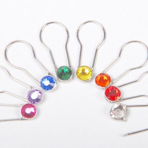 Crystaletts Pin 16 Silver Knit Markers 16 Stitch Markers Locking Crystal Markers, Crystal Safety Pins, Crystal Markers, Crystalettes Pin Set