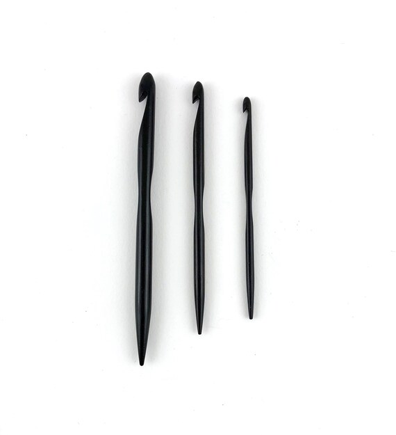 5.00 mm :Nirvana Needle Arts Ebony Crochet Hook: H US HiyaHiya