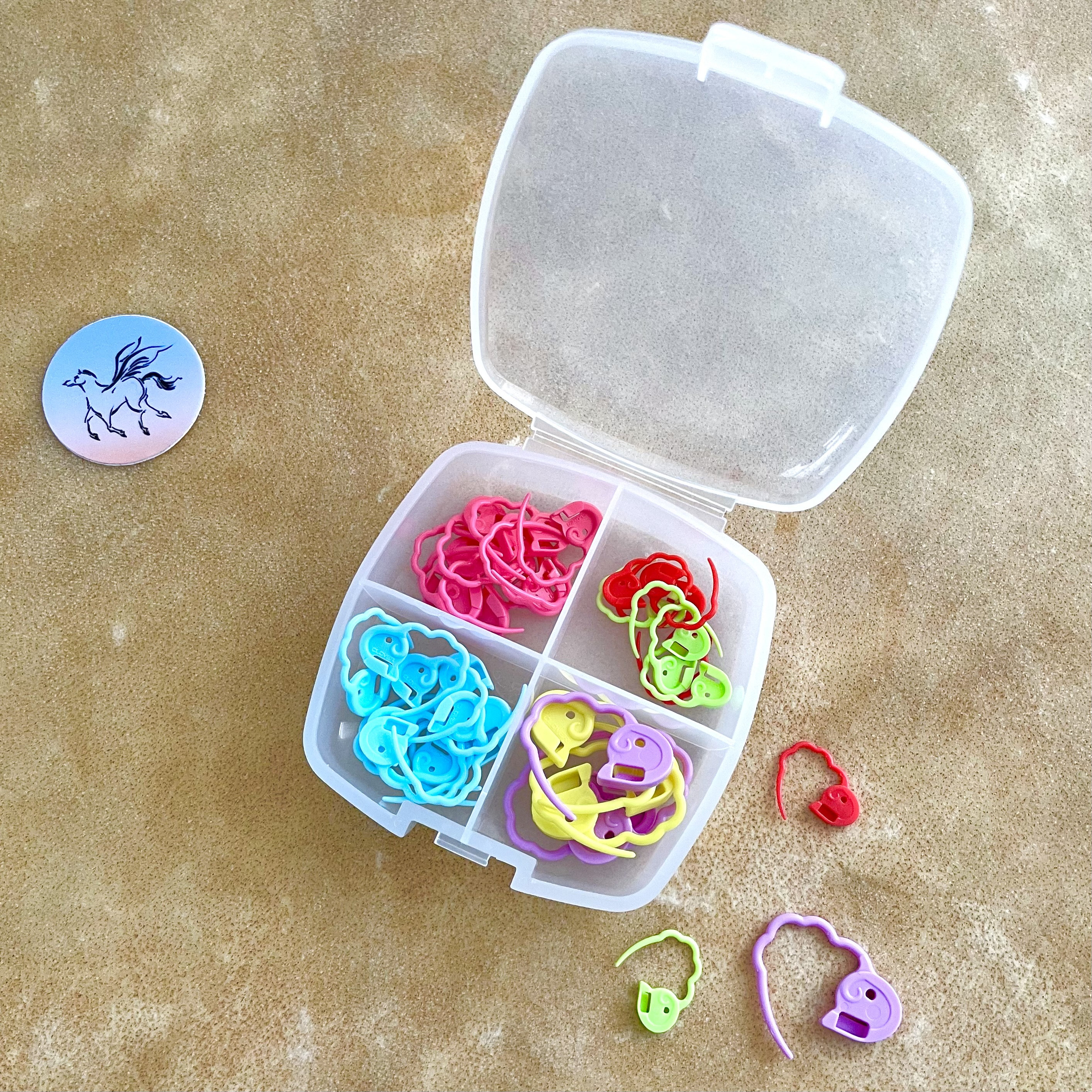 Clover Quick-Locking Medium Stitch Markers