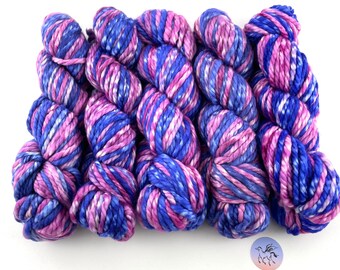 Urth Chunky Pan 22 Self Striping Merino Yarn Color Hand Dyed Super Wash Bulky Weight 66 yds/60M, 3.5oz/100gr per hank, priced per hank