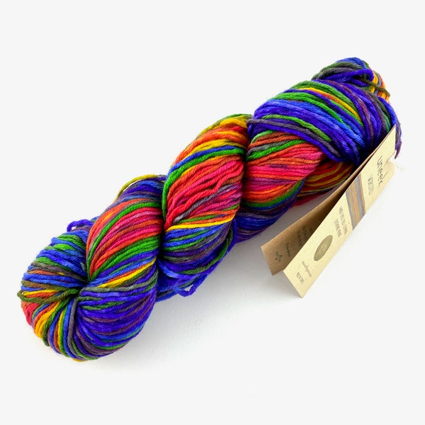 Urth Uneek #4004 Worsted Self Striping Merino Yarn Hand Dyed Yarn Super Wash 220 YDS / 200 M, 100 Gram per hank priced per hank WORSTED Yarn