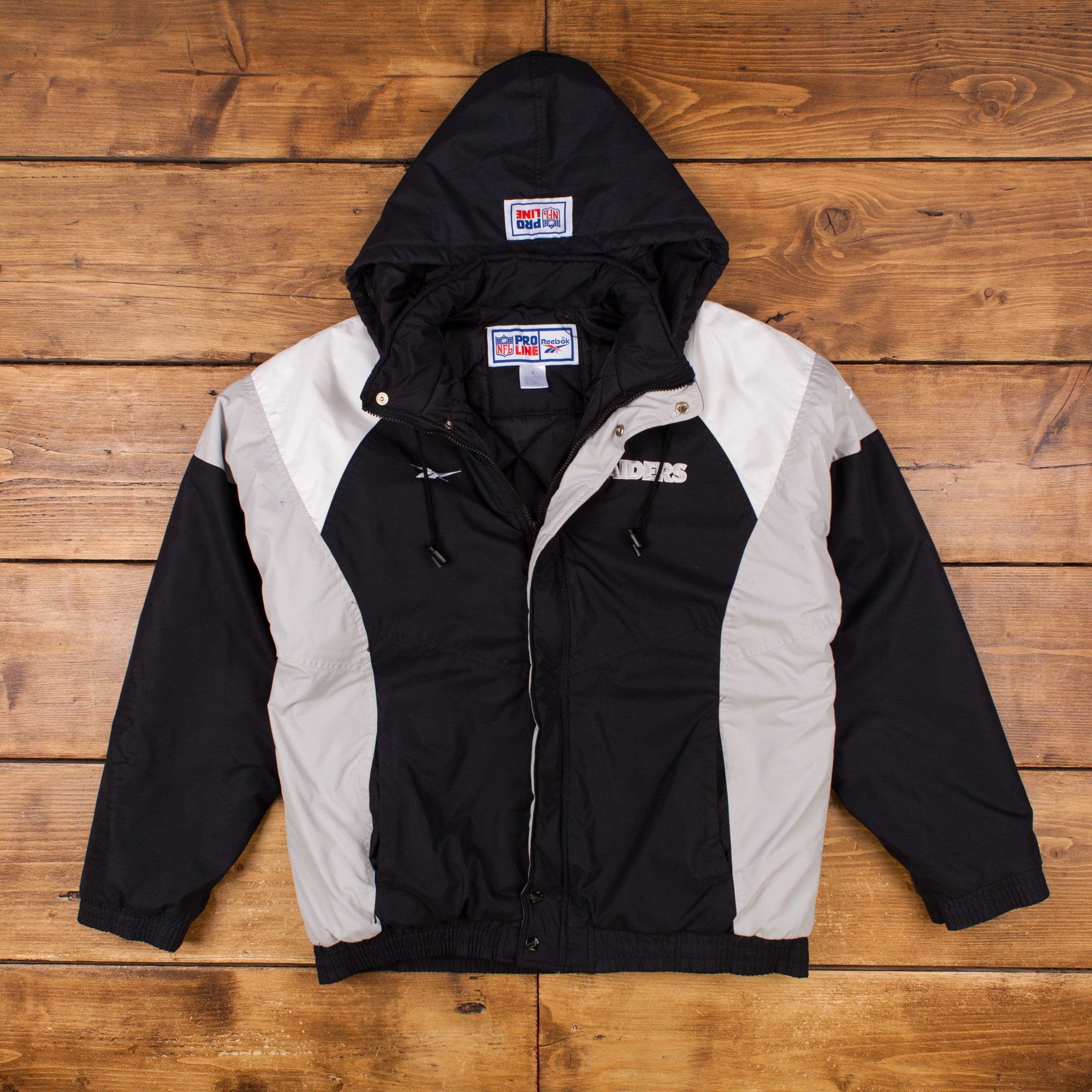 Vintage Reebok Puffer Jacket M Pro Line NFL Raiders Vintage Reebok Puffer Jacket M Pro Line NFL Raiders