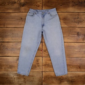 Vintage Levis 550 Jeans 32 x 29 Stonewash Straight Blue Womens Red Tab Denim