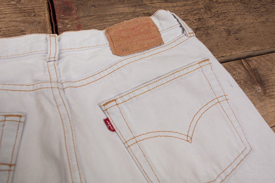 beige 501 levis