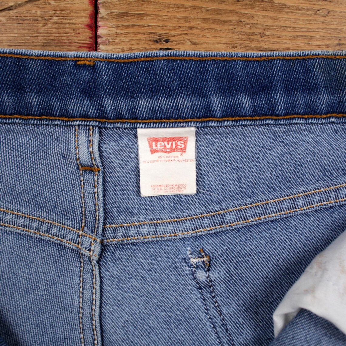 Vintage Levis Jeans 38 x 29 90s Stonewash Straight Blue Black Tab Denim, foto 4 di 5