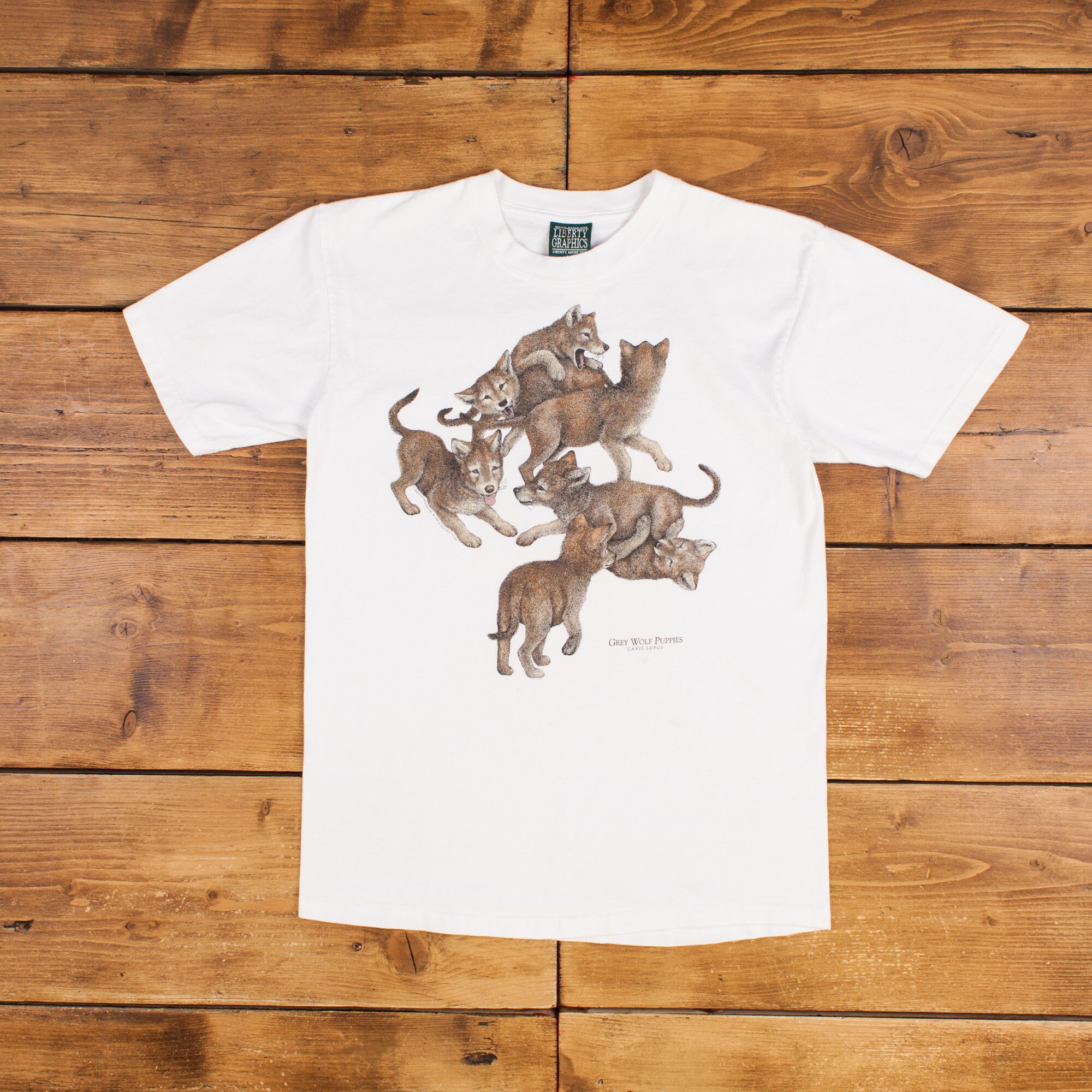 OLD vintage TEE 90s liberty graphics