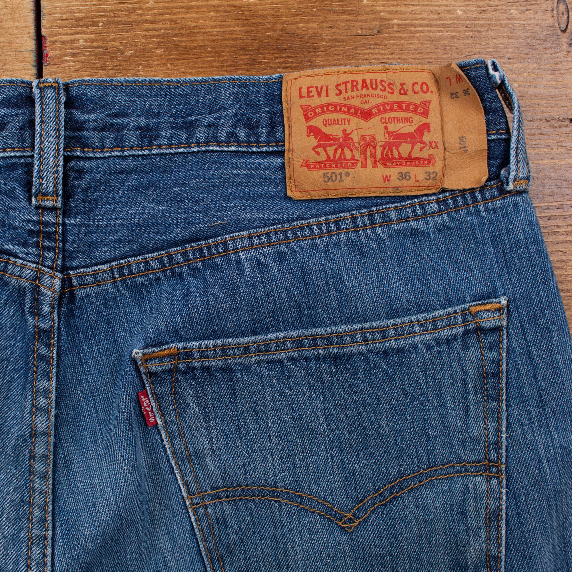 Levis 501 36 deals 32