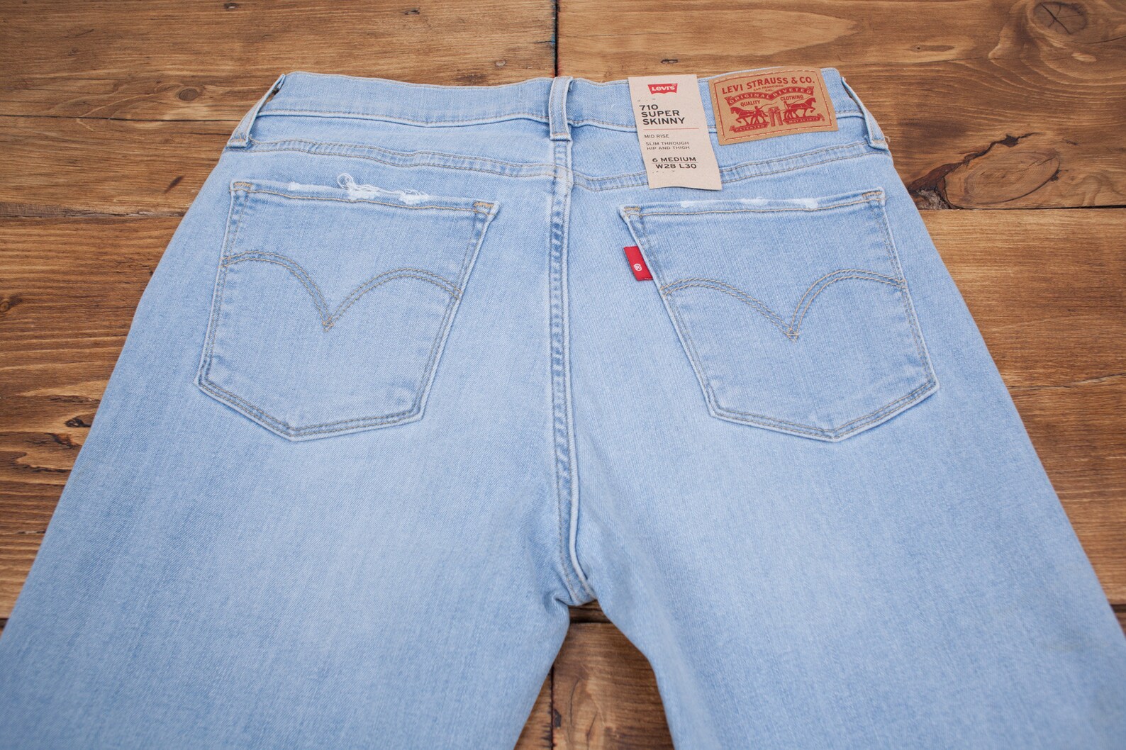 710 levis
