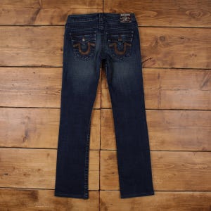 Vaqueros True Religion Y2k 27x32 para mujer, azul, hechos en EE. UU., lavados a la piedra oscuros, rectos imagen 2
