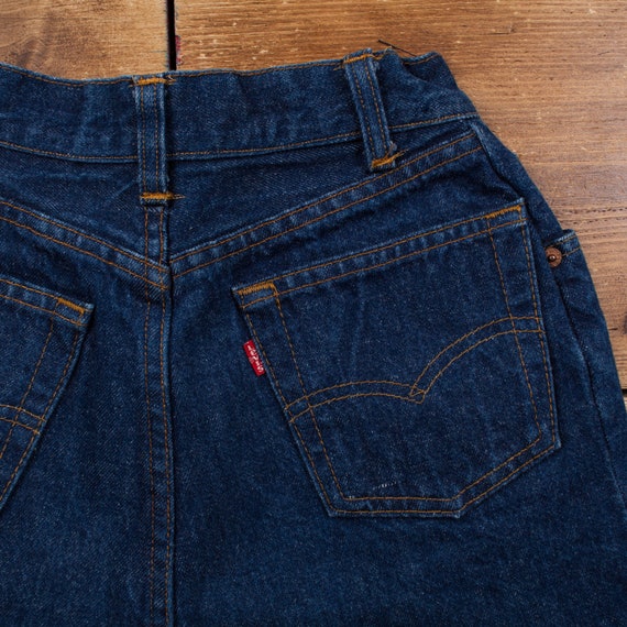 Vintage Levis Petites Jeans 24 x 30 Dark Wash Tapered… Gem