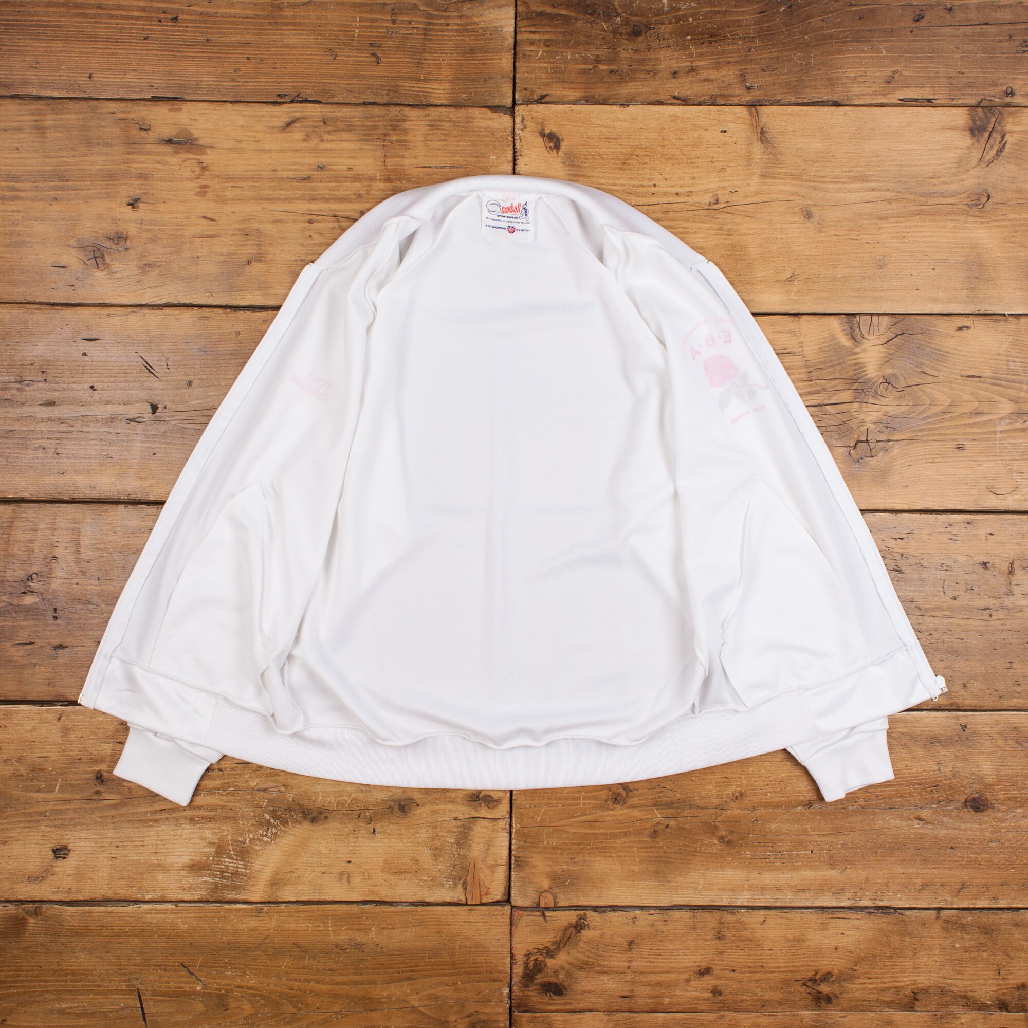 Snow cover needle punch jacket (White)