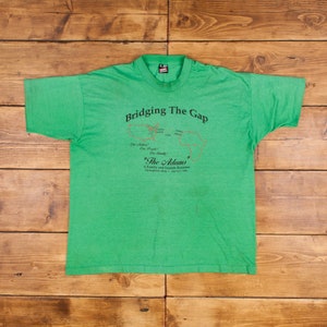 Vintage Fruit of the Loom Single Stitch T Shirt Graphic 2XL 90s USA Made Green