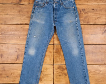 Vintage Levis 501 Jeans 33 x 31 Medium Wash Straight Blue Red Tab Denim