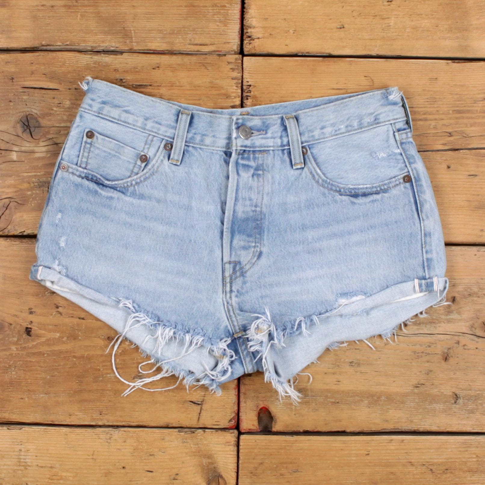 Levi's ショートパンツ y2k 海外ガール 平成ギャル　ショーパン　501 Levis 501 Denim Shorts Jorts 28 Womens 00s Raw Hem Hotpants Blue