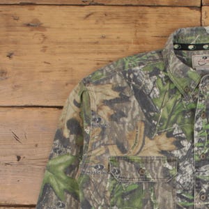 Camisa vintage de roble musgoso con botones de árbol real, talla M, para hombre, manga larga, color marrón camuflaje imagen 4