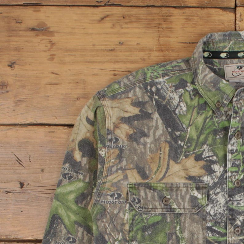 Camisa vintage de roble musgoso con botones de árbol real, talla M, para hombre, manga larga, color marrón camuflaje imagen 4