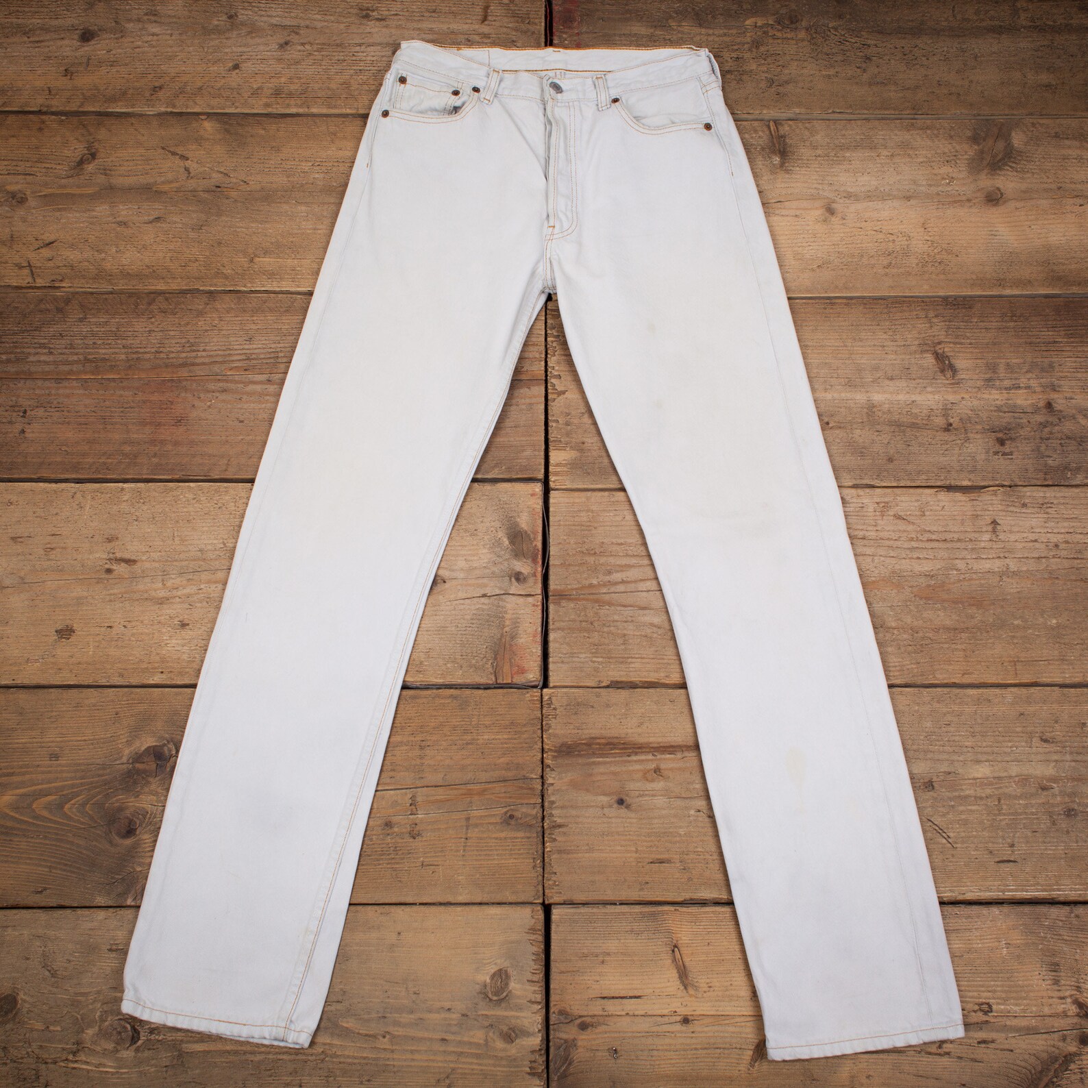 beige 501 levis