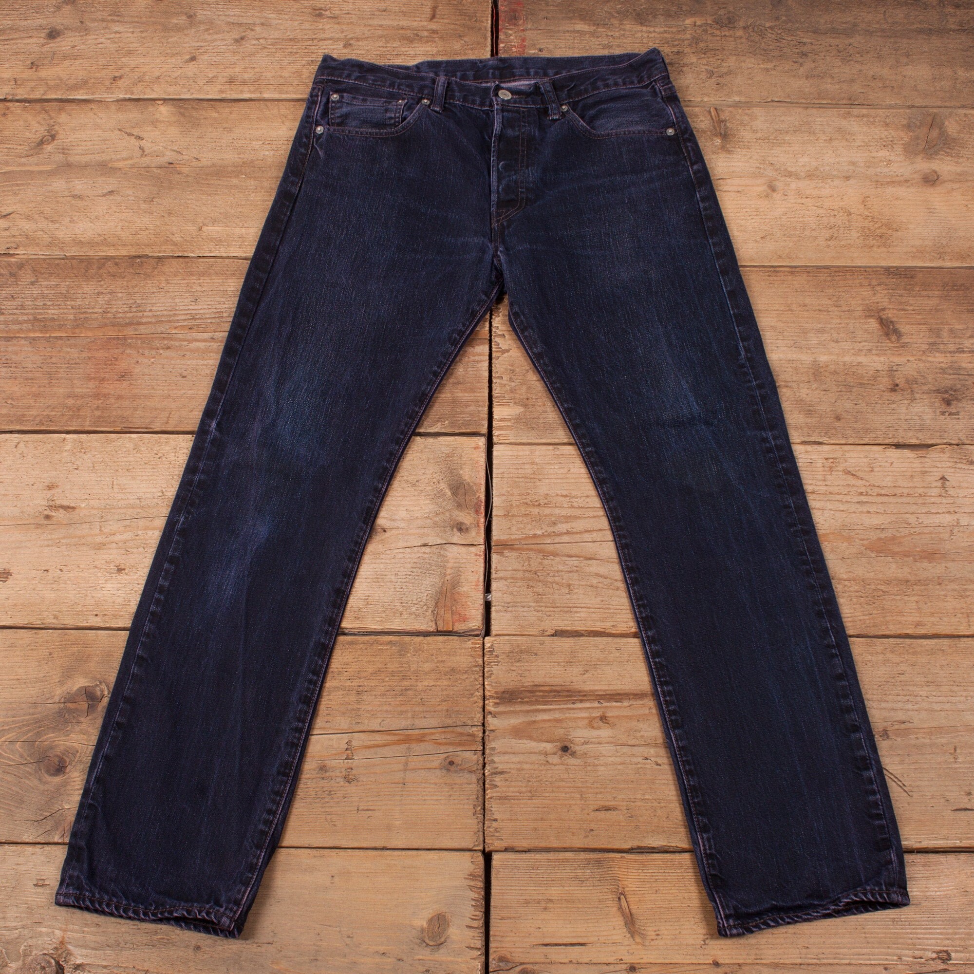 levis 501 red tab