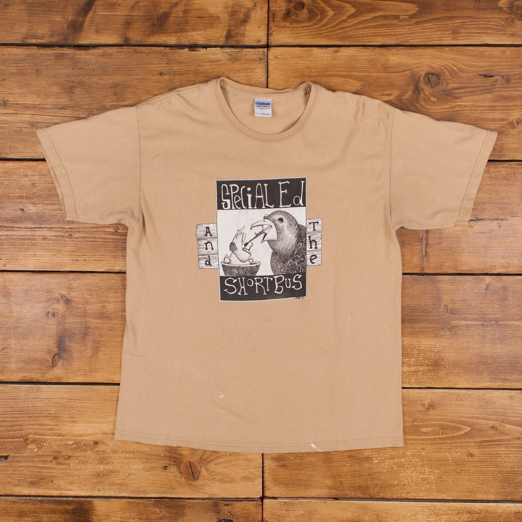 Gildan Graphic T Shirt L Beige Tee - Etsy
