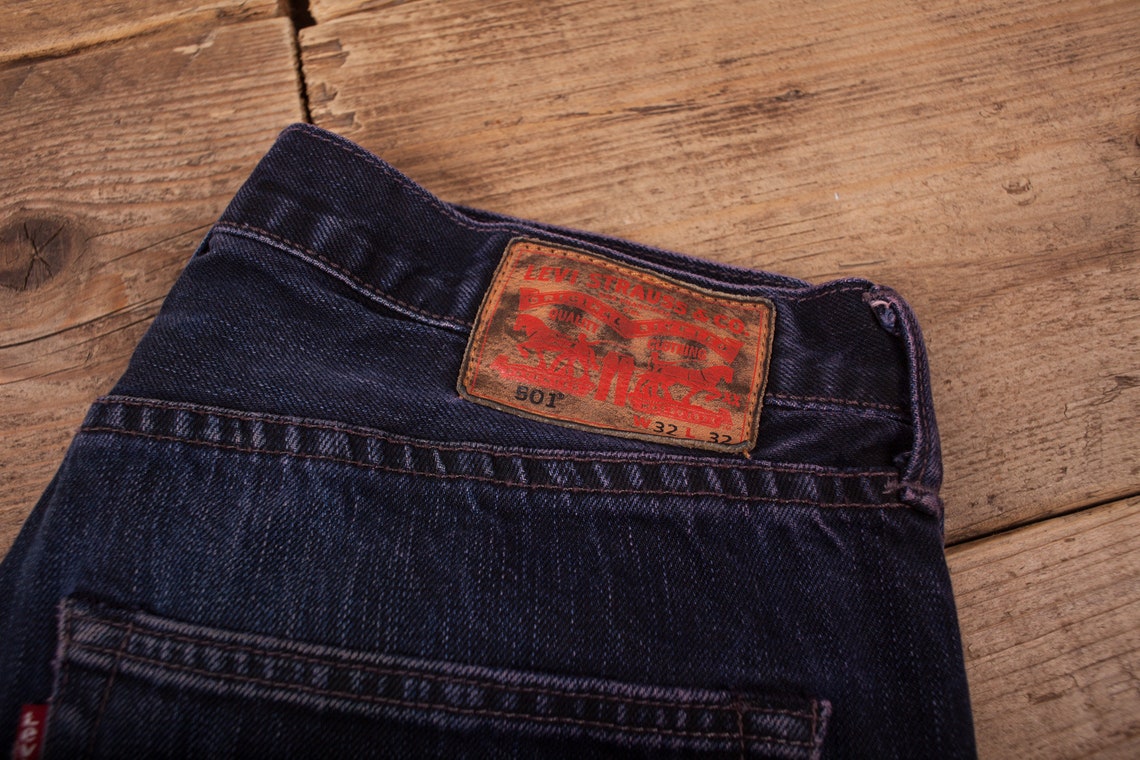 levis 501 red tab