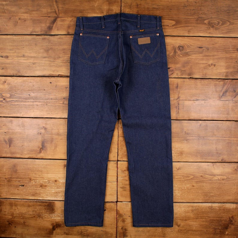 Jeansy Vintage Wrangler Straight Jeans 35x30 z lat 90. w kolorze ciemnoniebieskim, stonewash zdjęcie 2