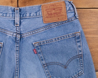 Levis 536 2025