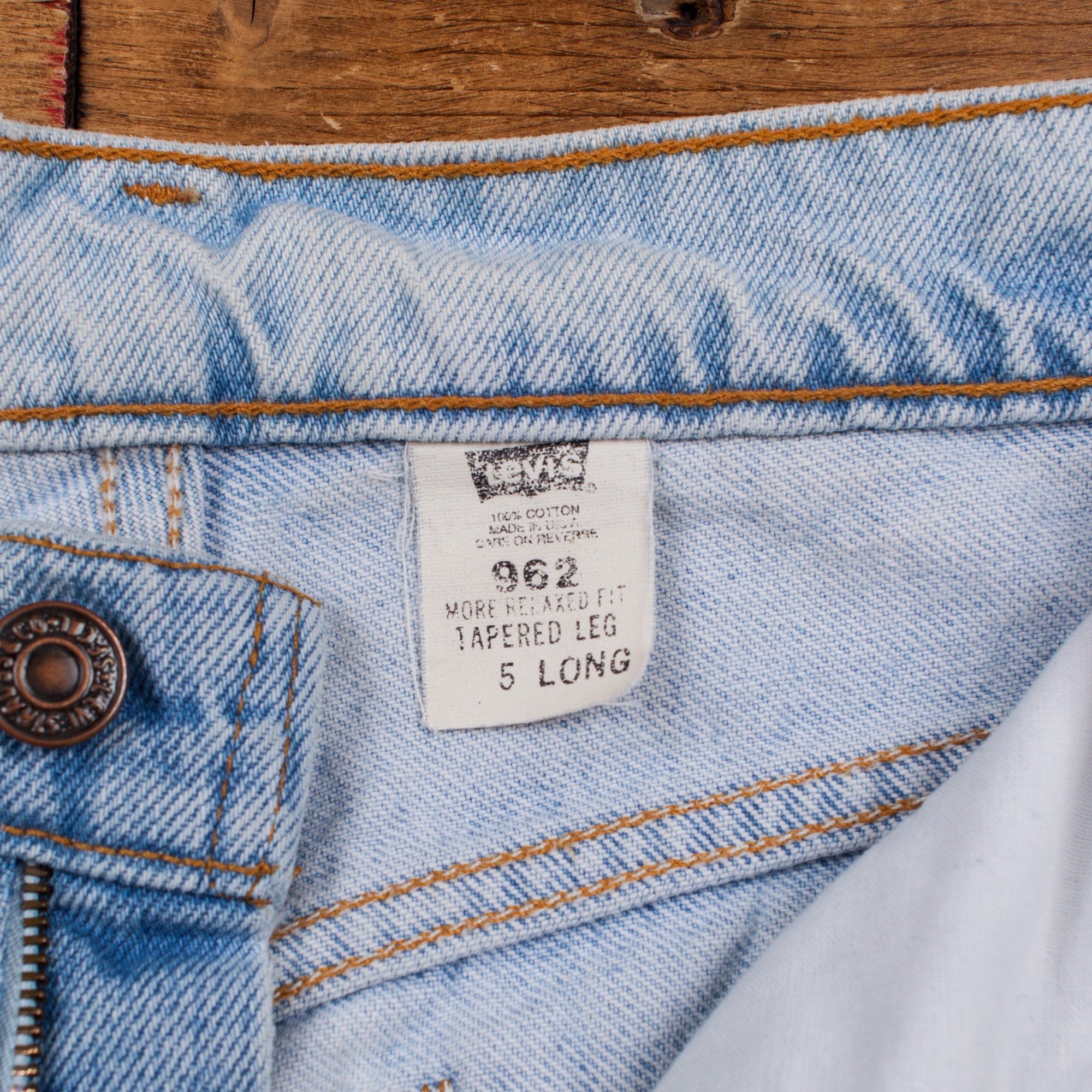 Vintage Levis 962 Jeans 26 X 33 USA Made 90s Stonewash
