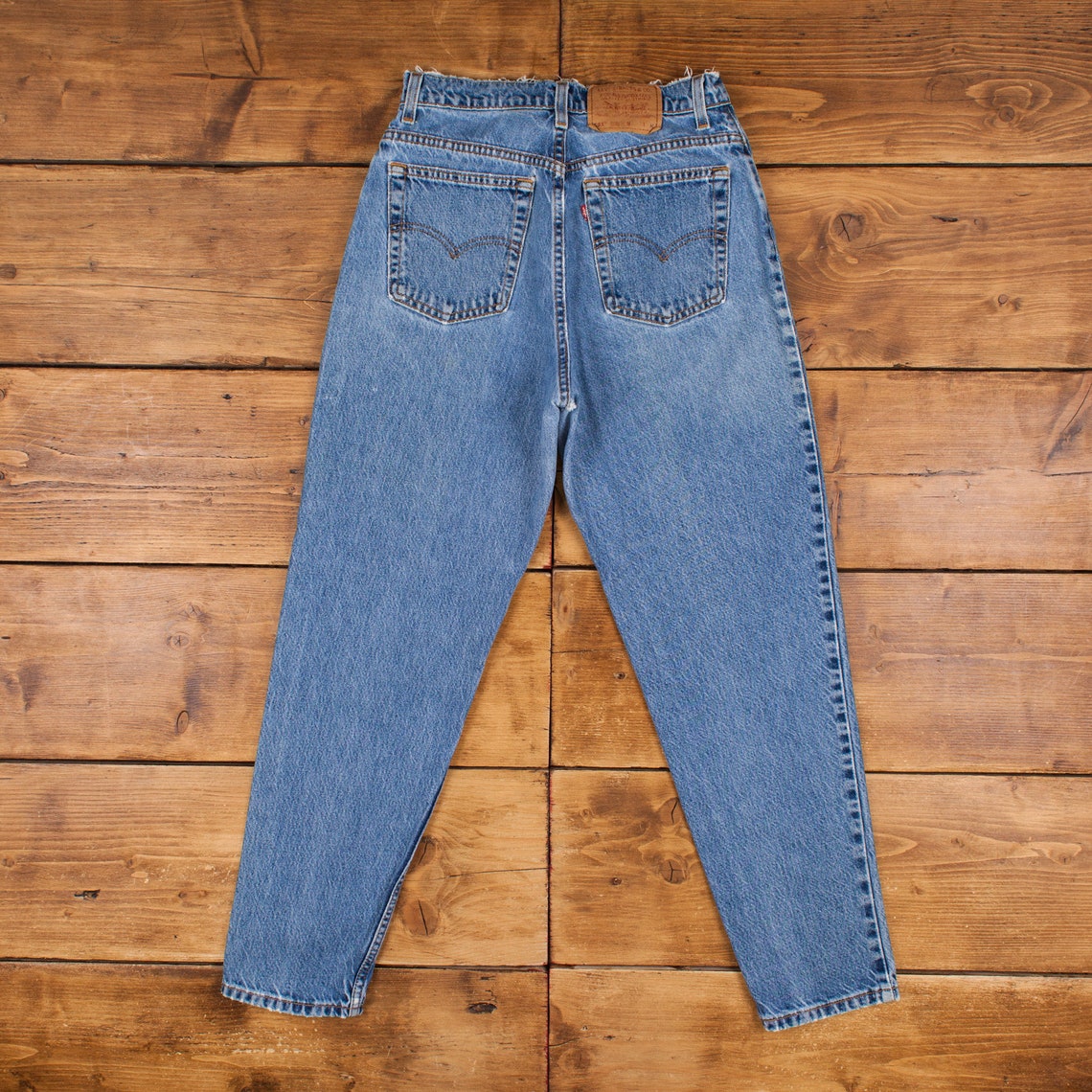 Vintage Levis 551 Jeans 31 x 30 USA Made 90s Stonewash Tapered Blue Womens, foto 3 di 5