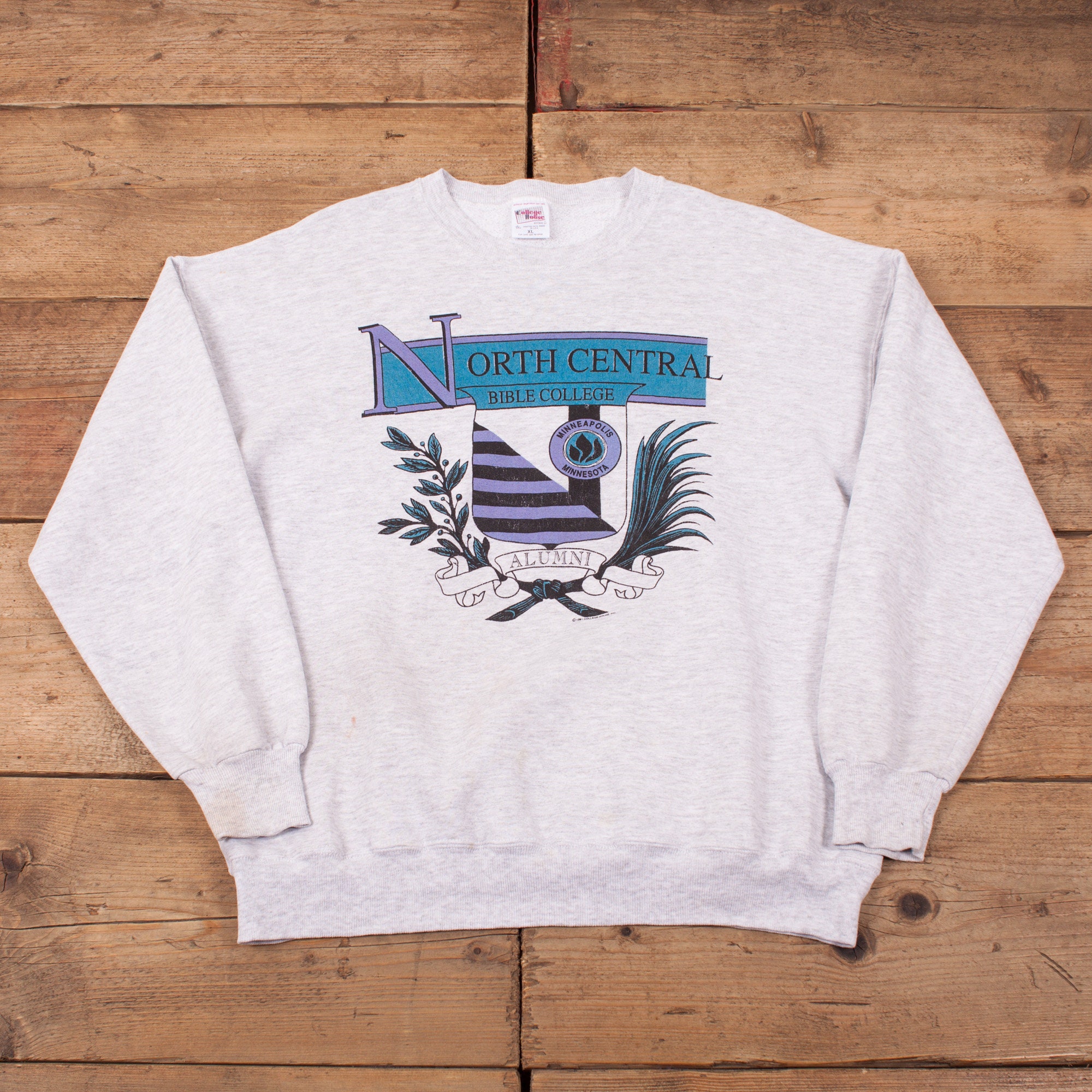 Image of Mens Vintage 90S Grey College Graphic Print Sweatshirt Usa Made Xl 46" R17951