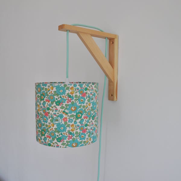 Lampe équerre - applique murale - tissu liberty of london  betsy menthe - lampe de chevet - lampe enfant - fille