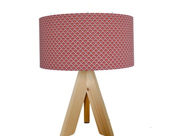 Lampe trépied avec un tissu éventail rouge et doré