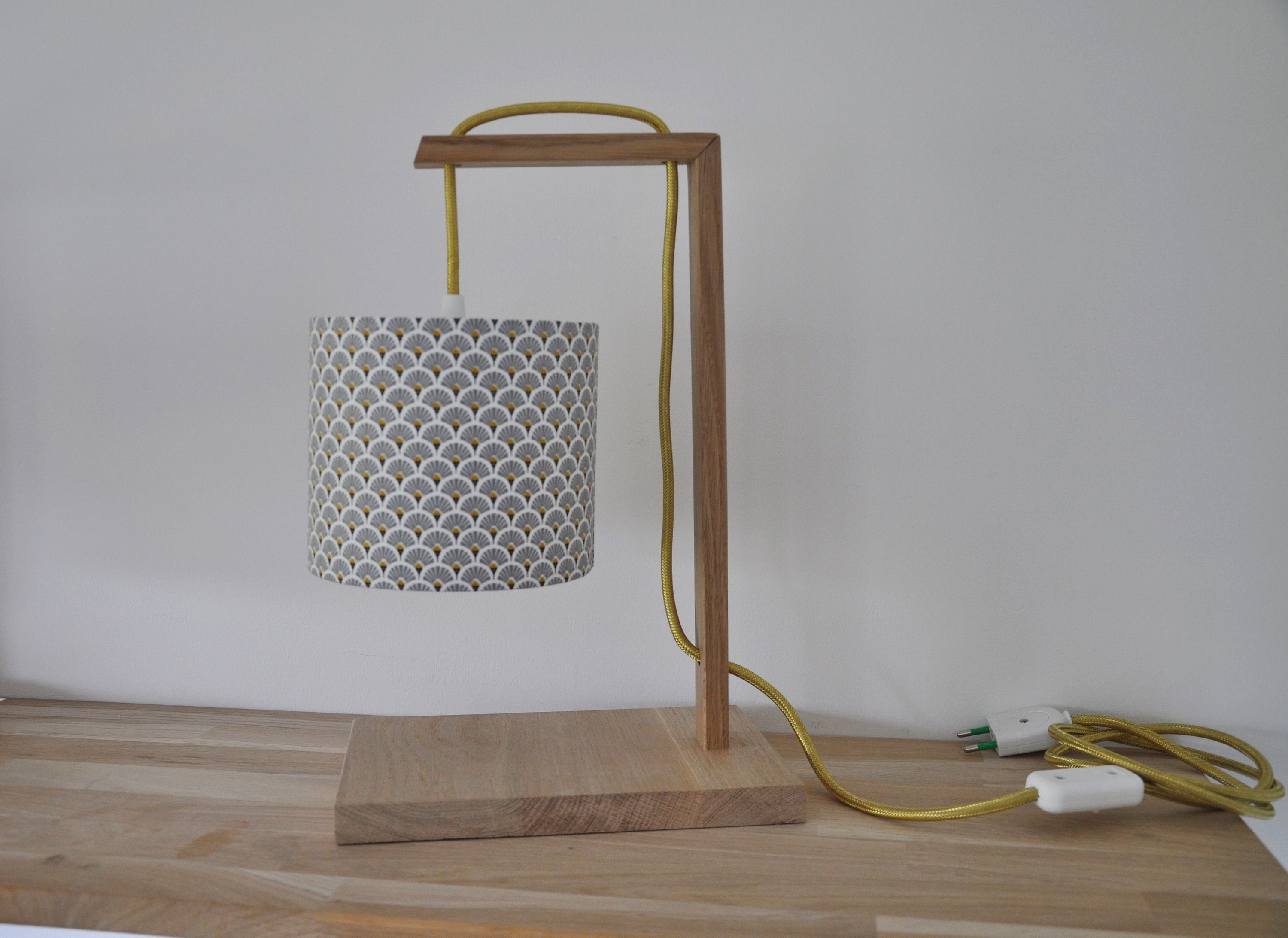 Lampe - Chêne Gris Éventails Tissu Japonnais Lampe de Bureau Table Salon Bois Fabrication Francaise