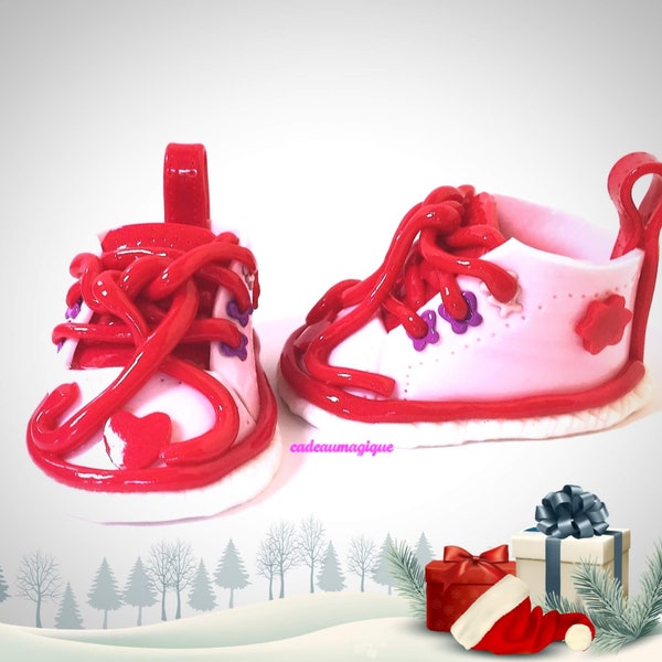 chaussures bébé converse rose fimo : cadeau naissance personnalise